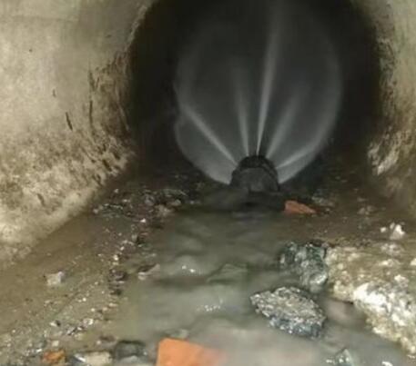 皂市镇市政管道清淤